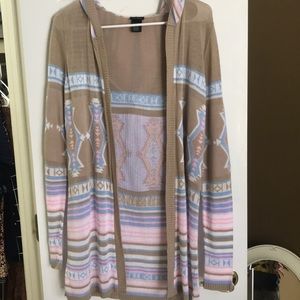 Cardigan with patterns